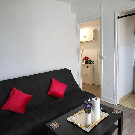 Le Nid De Basch Near Paris Lejlighed